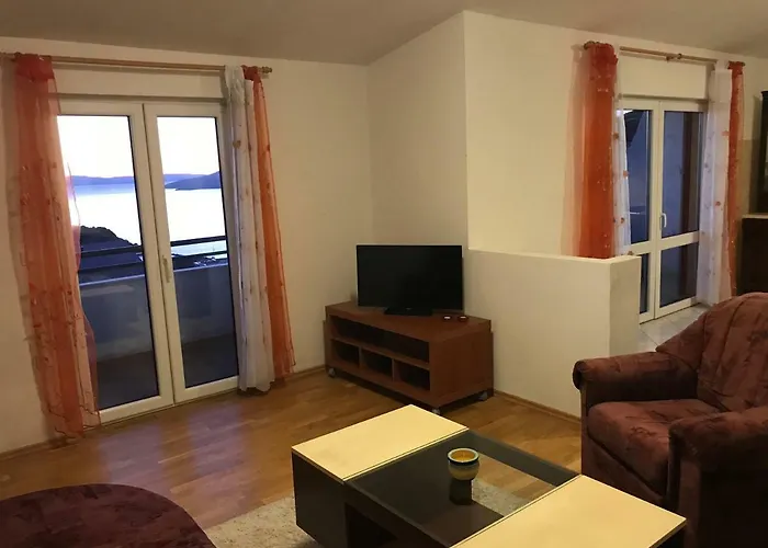 Veliko Brdo Makarská