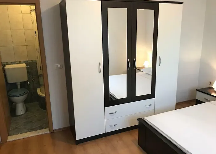 Veliko Brdo * Makarská